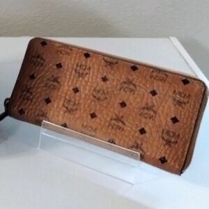 MCM Visetos Cognac Aren Zip Wallet *Super Clean, Gorgeous Wallet*